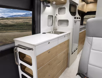Interior 2023–pr. Airstream Rangeline '09.2022–pr.