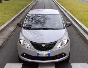 Lancia Ypsilon Elefantino Blu (846) '02.2018–03.2020
