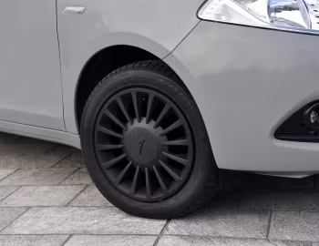 Lancia Ypsilon Elefantino Blu (846) '02.2018–03.2020