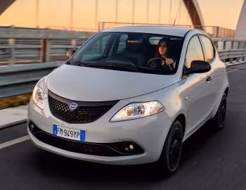 Lancia Ypsilon Elefantino Blu (846) '02.2018–03.2020