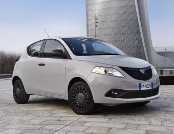 Lancia Ypsilon Elefantino Blu (846) '02.2018–03.2020