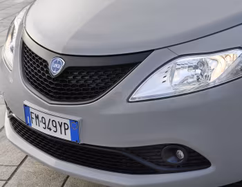 Lancia Ypsilon Elefantino Blu (846) '02.2018–03.2020