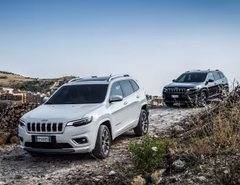2019–23 Jeep Cherokee (KL) '2018–23