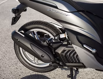 Sous la capuche Yamaha Xenter 125 '2017–pr.