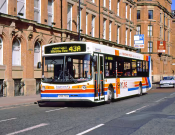 MAN 18.220 Alexander ALX300 [UK-spec] (B42F) '10.1998–06.2006