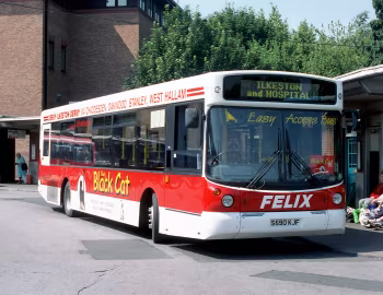 Volvo B10BLE Alexander ALX300 [UK-spec] (B45F) '08.1998