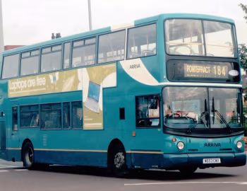 Volvo B7TL Alexander ALX400 [UK-spec] (H47/28F) '04.2000