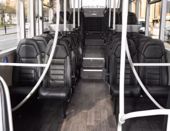 Інтер'єр Alexander Dennis Enviro200 '04.2019