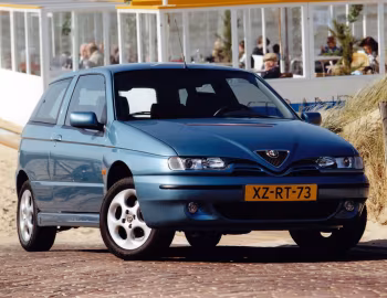 Alfa Romeo 145 Sport Pack [Worldwide] (930A) '1999–2000