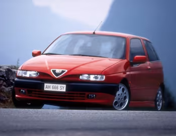 Alfa Romeo 145 Quadrifoglio (930A) '1995–99