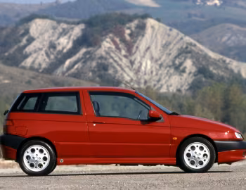 Alfa Romeo 145 Quadrifoglio (930A) '1995–99