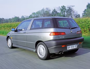 Alfa Romeo 145 Quadrifoglio (930A) '1995–99