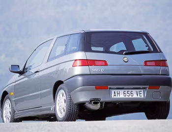 Alfa Romeo 145 Quadrifoglio (930A) '1995–99