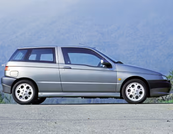 Alfa Romeo 145 Quadrifoglio (930A) '1995–99