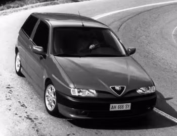 Alfa Romeo 145 Quadrifoglio (930A) '1995–99