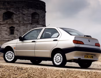 Alfa Romeo 146 [UK-spec] (930B) '1995–99