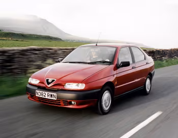 Alfa Romeo 146 [UK-spec] (930B) '1995–99