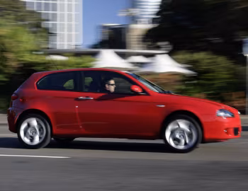 Alfa Romeo 147 3-door [Australia] (937A) '2005–06