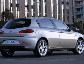 Alfa Romeo 147 5-door [Australia] (937B) '2005–06