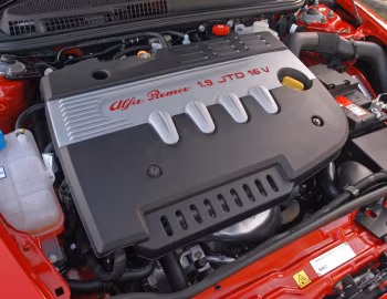 Sous la capuche Alfa Romeo 147 5-door [Australia] (937B) '2005–06