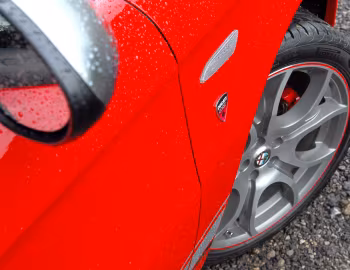 Alfa Romeo 147 Ducati Corse 3-door [UK-spec] (937A) '2008
