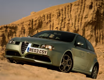 Alfa Romeo 147 GTA [UK-spec] (937A) '2003–05