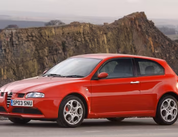 Alfa Romeo 147 GTA [UK-spec] (937A) '2003–05