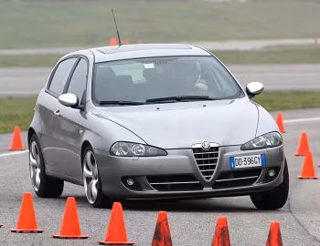 Alfa Romeo 147 Q2 5-door (937B) '2006–10