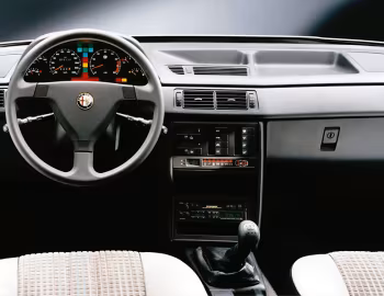 Panneau avant Alfa Romeo 155 (167) '1992–93