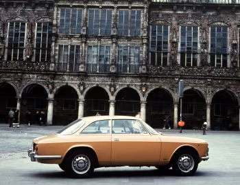 Alfa Romeo 1750 GT Veloce [Worldwide] (105.44) '1970–71