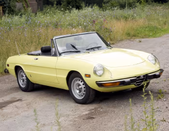 1972–74 Alfa Romeo 2000 Spider Veloce [North America] (115) '1971–74