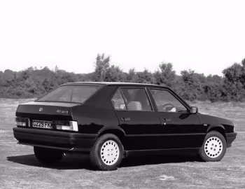 Alfa Romeo 33 1.5 Ti [UK-spec] (905) '1988–90