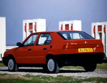 Alfa Romeo 33 (907) '1990–94