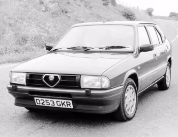 Alfa Romeo 33 Green Cloverleaf [UK-spec] (905) '1984–86