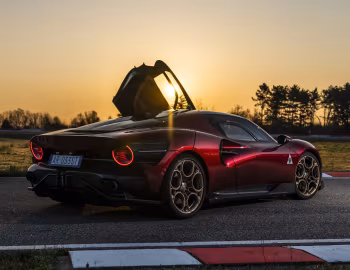 Alfa Romeo 33 Stradale (#00) '2024