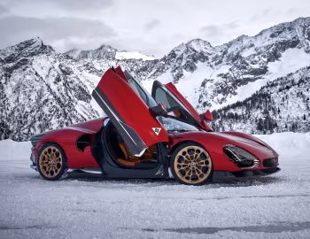 Alfa Romeo 33 Stradale '12.2024–pr.