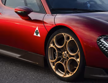 Alfa Romeo 33 Stradale (#00) '2024