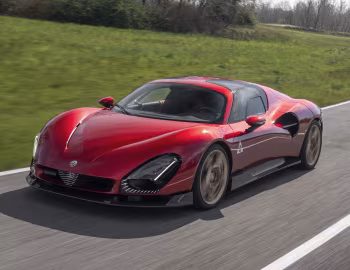 Alfa Romeo 33 Stradale (#00) '2024