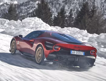 Alfa Romeo 33 Stradale '12.2024–pr.