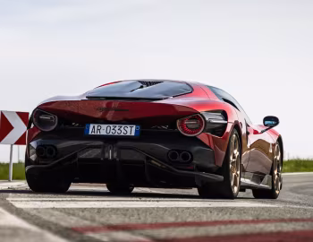 Alfa Romeo 33 Stradale (#00) '2024