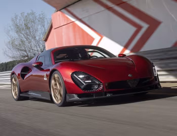 Alfa Romeo 33 Stradale (#00) '2024