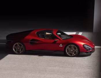 Alfa Romeo 33 Stradale (#00) '2024