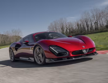 Alfa Romeo 33 Stradale (#00) '2024