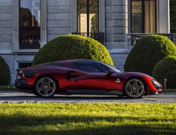 Alfa Romeo 33 Stradale '08.2023