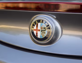 Logo 2015–18 Alfa Romeo 4C [North America] (960) '2014–18