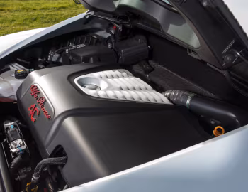 Під капотом Alfa Romeo 4C [UK-spec] (960) '2014–19