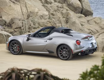 2015–20 Alfa Romeo 4C Spider [North America] (960) '2015–19