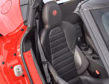 Interior Alfa Romeo 4C Spider [UK-spec] (960) '2015–19