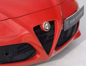 Alfa Romeo 4C Spider [UK-spec] (960) '2015–19