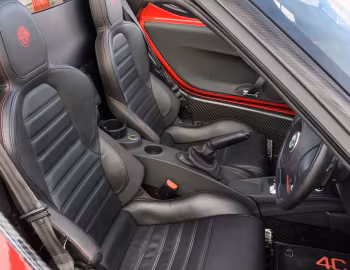 Interior Alfa Romeo 4C Spider [UK-spec] (960) '2015–19